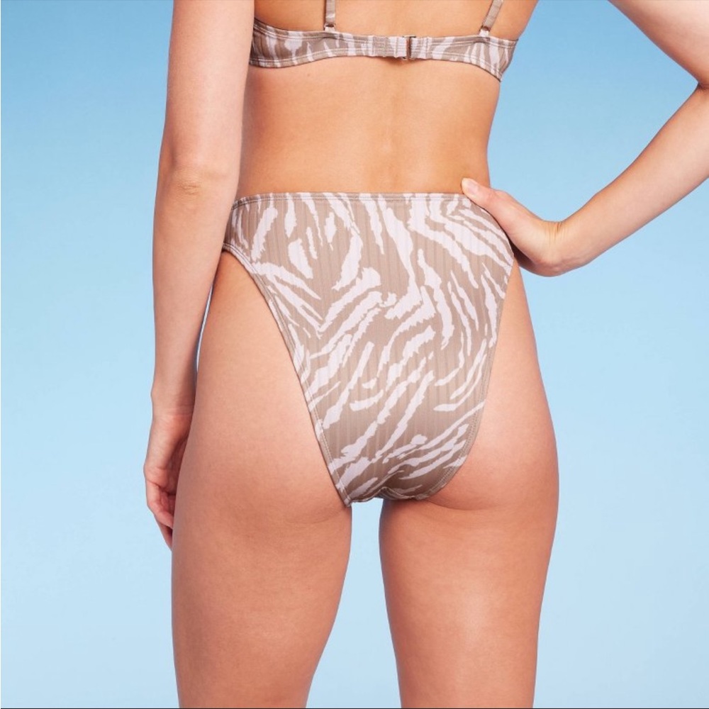 NWT animal print bikini bottoms - Picture 2 of 5